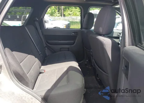 2010 Ford Escape Xlt из США, поврежденный, VIN 1FMCU0DG7AKA53658